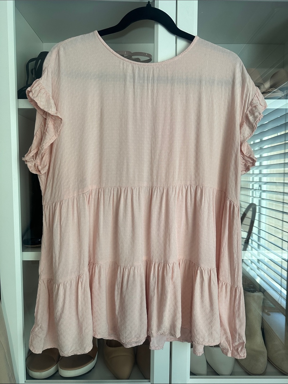 Maurice’s Soft Blush/Peach Ruffle Tiered Tunic Top, Large